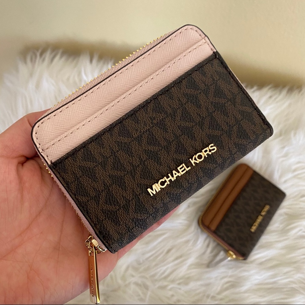 Firm✨Michael Kors medium card case wallet - Picture 5 of 14